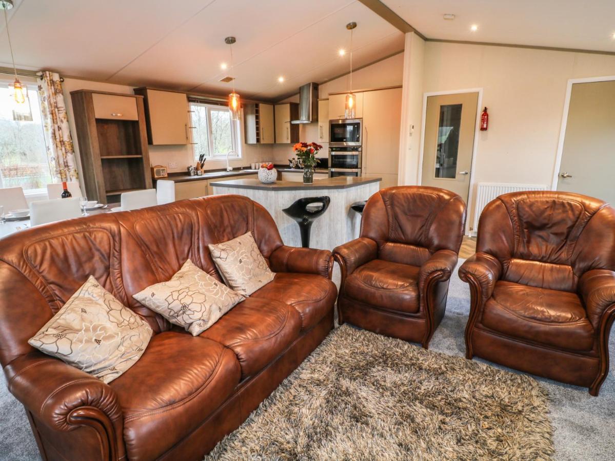 Braeburn Lodge Winkleigh Extérieur photo